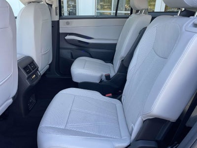 2027 Volkswagen Atlas 2.0T SE w/ Technology
