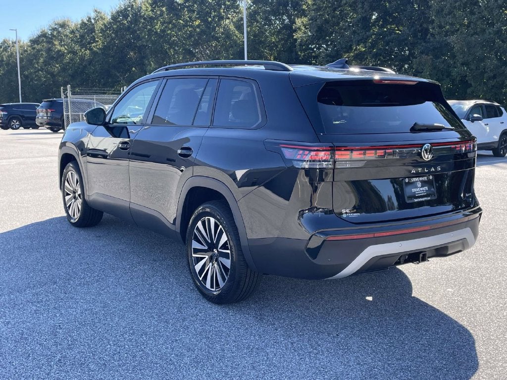 2027 Volkswagen Atlas 2.0T SE w/ Technology