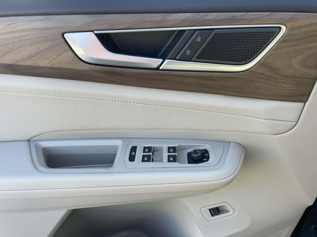 2026 Volkswagen Atlas 2.0T SE w/ Technology