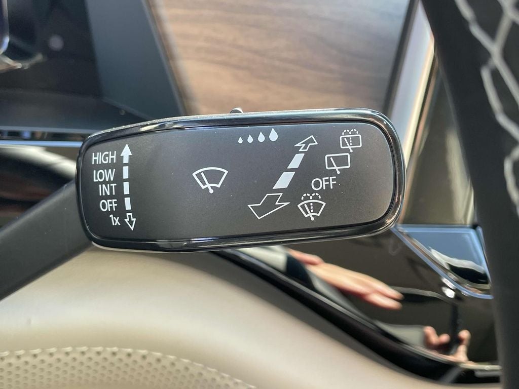 2026 Volkswagen Atlas 2.0T SE w/ Technology