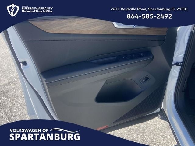 2026 Volkswagen Atlas 2.0T SE w/ Technology