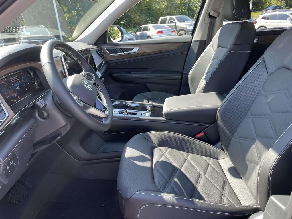 2026 Volkswagen Atlas 2.0T SE w/ Technology