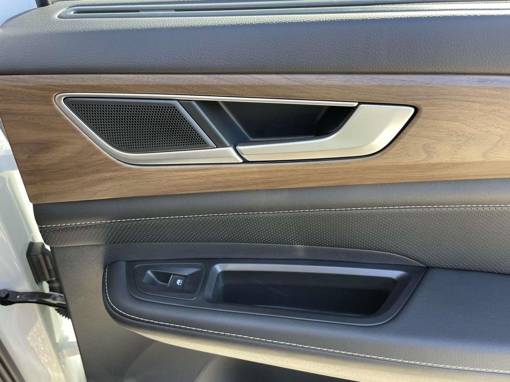 2026 Volkswagen Atlas 2.0T SE w/ Technology