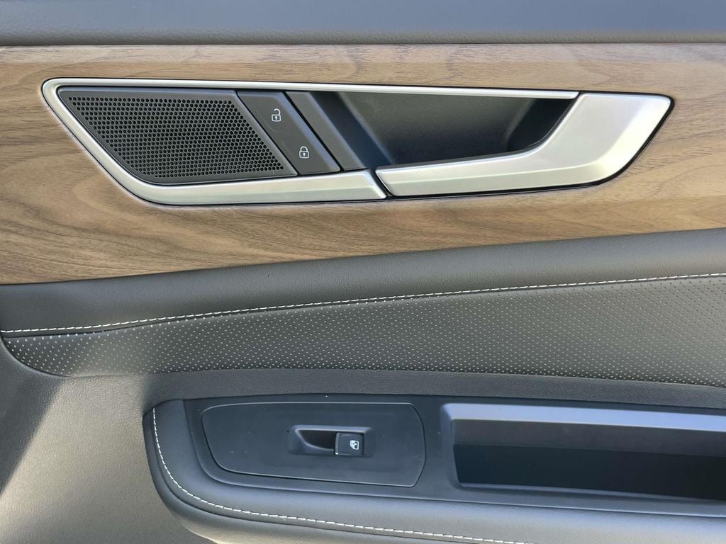 2026 Volkswagen Atlas 2.0T SE w/ Technology