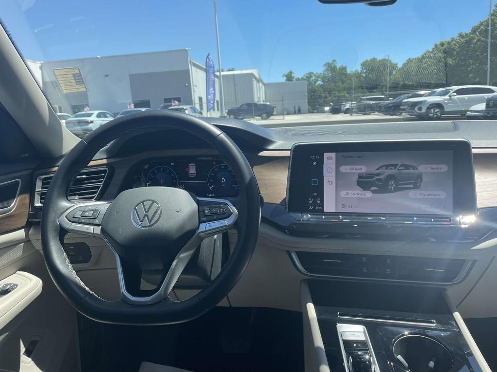 2025 Volkswagen Atlas 2.0T SE w/Technology