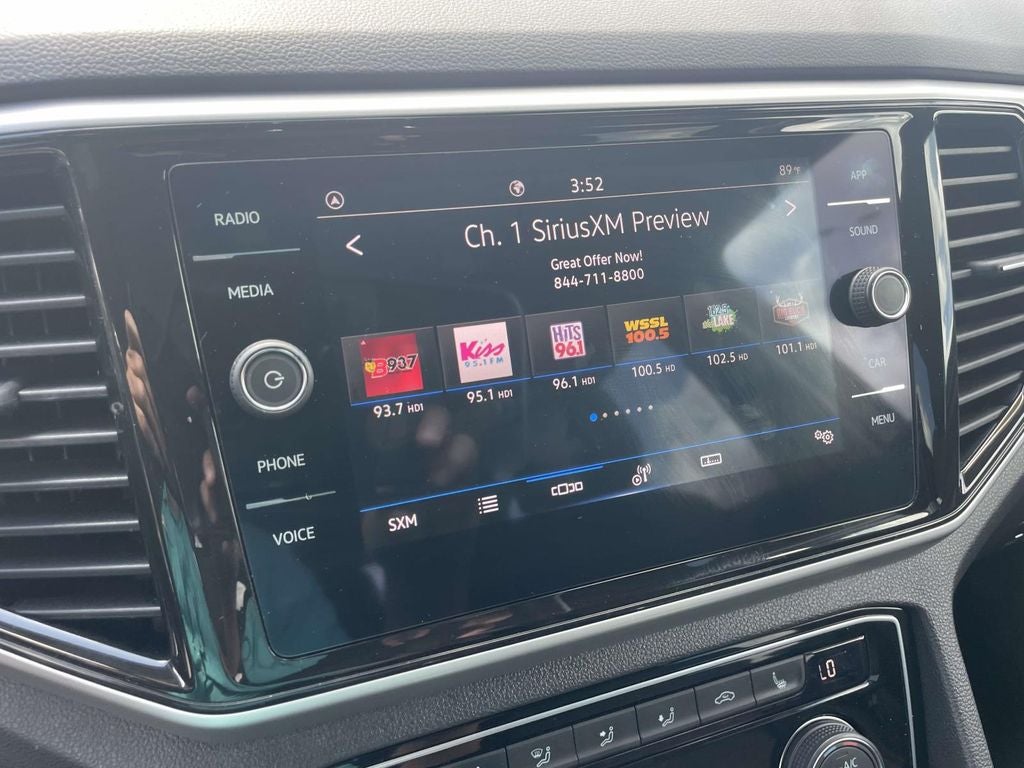 2023 Volkswagen Atlas 3.6L V6 SE w/Technology