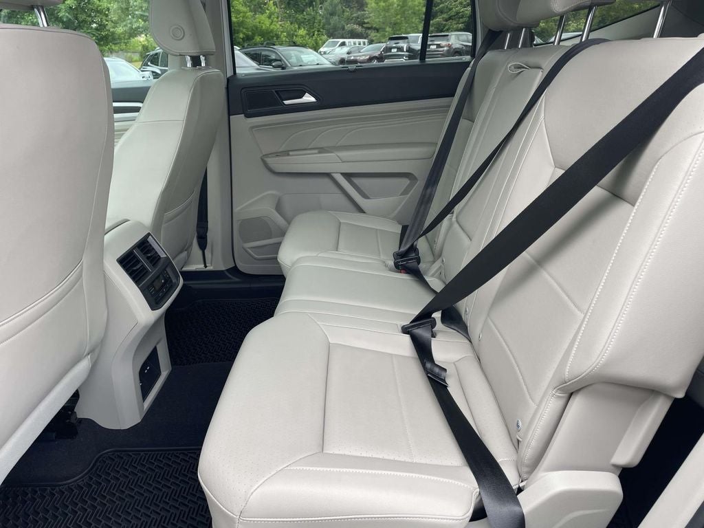 2022 Volkswagen Atlas 3.6L V6 SE w/Technology