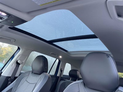 2027 Volkswagen Atlas 2.0T SE w/ Technology