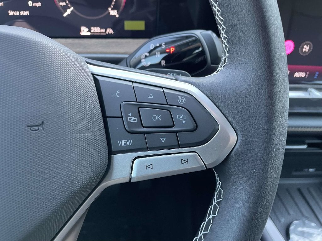 2027 Volkswagen Atlas 2.0T SE w/ Technology