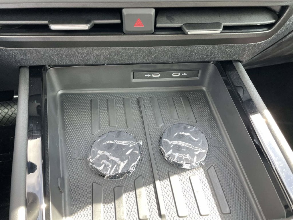 2027 Volkswagen Atlas SE w/Technology