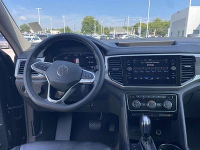2022 Volkswagen Atlas 3.6L V6 SE w/Technology