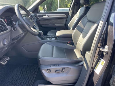 2023 Volkswagen Atlas Cross Sport 3.6L V6 SEL R-Line