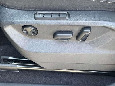 2023 Volkswagen Atlas Cross Sport 3.6L V6 SEL R-Line