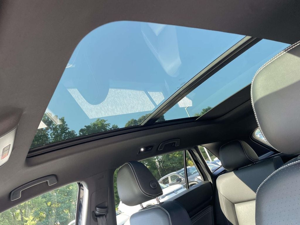 2023 Volkswagen Atlas Cross Sport 3.6L V6 SEL R-Line