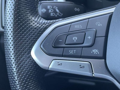 2023 Volkswagen Atlas Cross Sport 3.6L V6 SEL R-Line