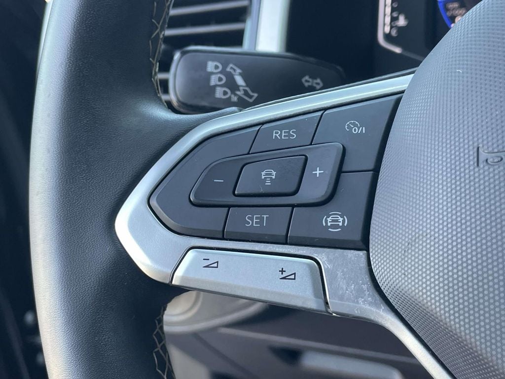 2022 Volkswagen Atlas Cross Sport 2.0T SE w/Technology