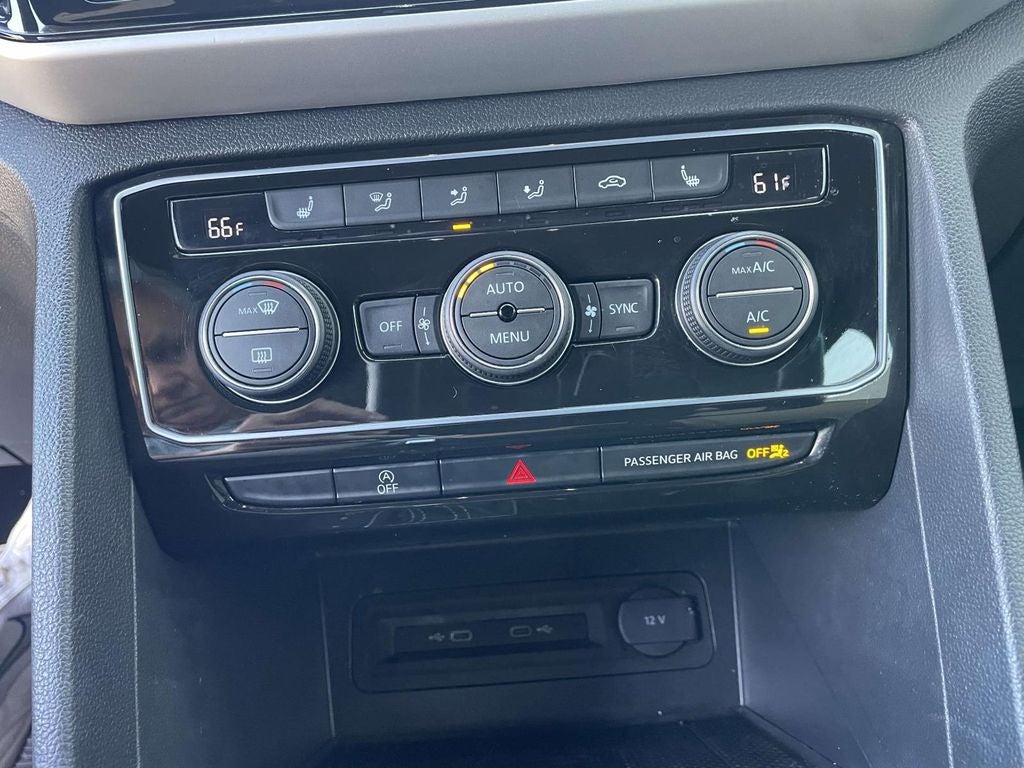 2022 Volkswagen Atlas Cross Sport 2.0T SE w/Technology