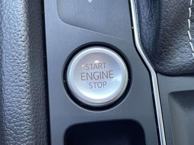2022 Volkswagen Atlas Cross Sport 2.0T SE w/Technology