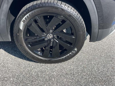 2022 Volkswagen Atlas Cross Sport 2.0T SE w/Technology