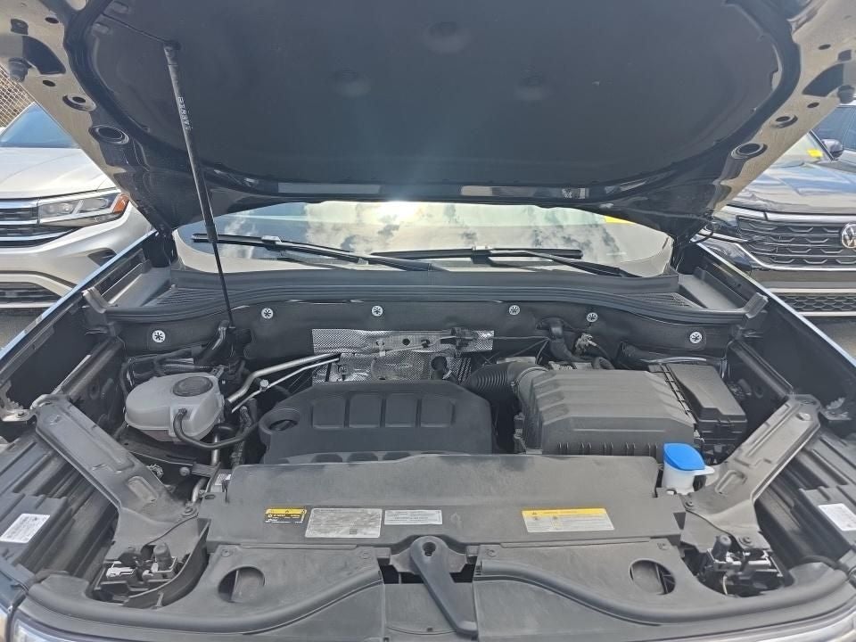 2024 Volkswagen Atlas Cross Sport 2.0T SE w/Technology