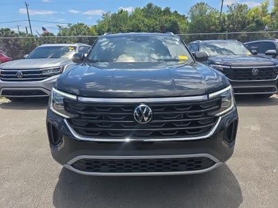 2024 Volkswagen Atlas Cross Sport 2.0T SE w/Technology