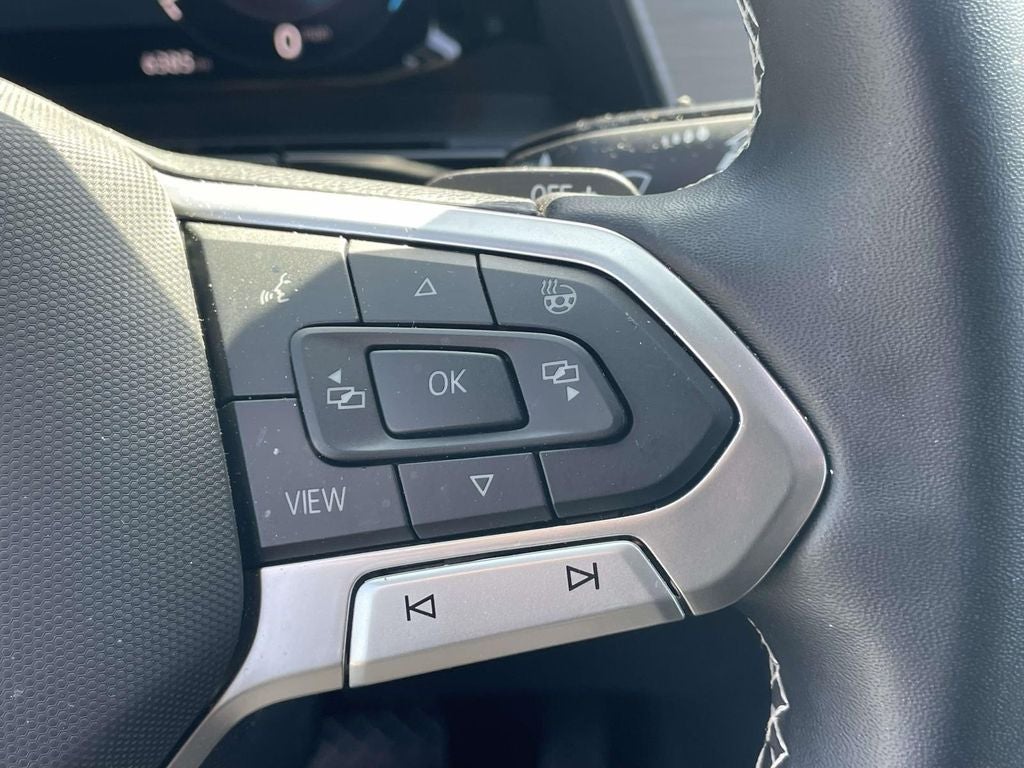 2025 Volkswagen Atlas Cross Sport 2.0T SE w/Technology