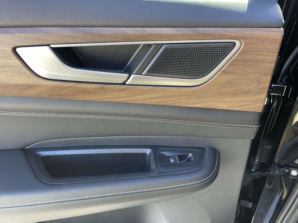 2026 Volkswagen Atlas 2.0T SE w/ Technology