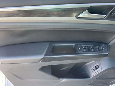 2020 Volkswagen Atlas 3.6L V6 SE w/Technology