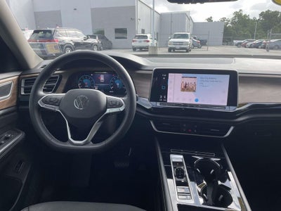 2024 Volkswagen Atlas 2.0T SE w/Technology