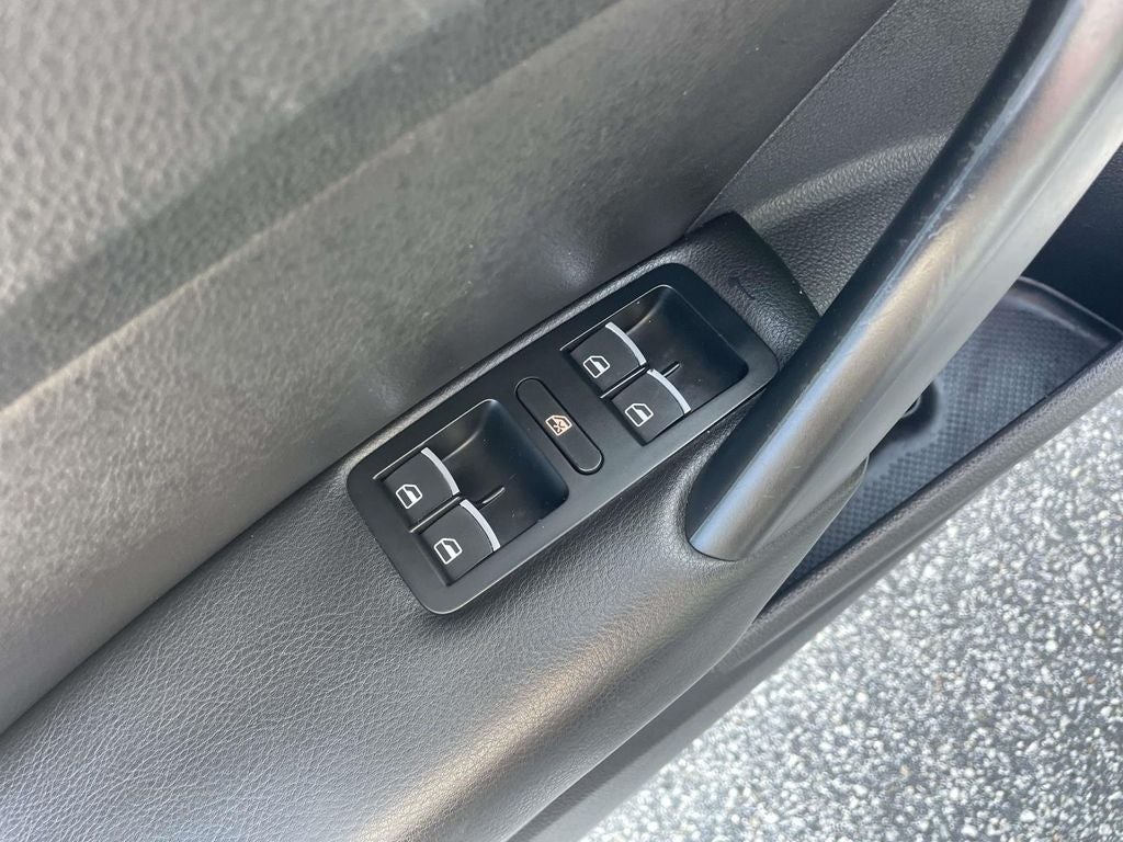 2013 Volkswagen Passat TDI SE