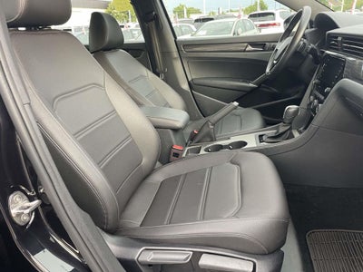 2021 Volkswagen Passat 2.0T R-Line