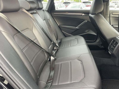 2021 Volkswagen Passat 2.0T R-Line