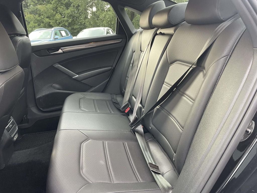 2021 Volkswagen Passat 2.0T R-Line