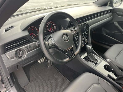2021 Volkswagen Passat 2.0T R-Line