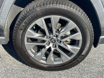 2022 Toyota RAV4 XLE Premium
