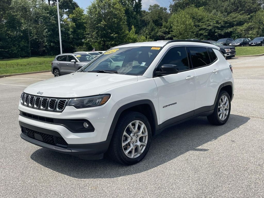 2024 Jeep Compass Latitude Lux