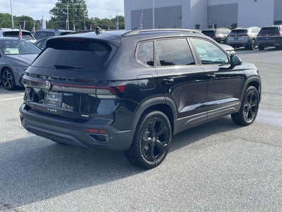 2026 Volkswagen Taos 1.5T SE Black