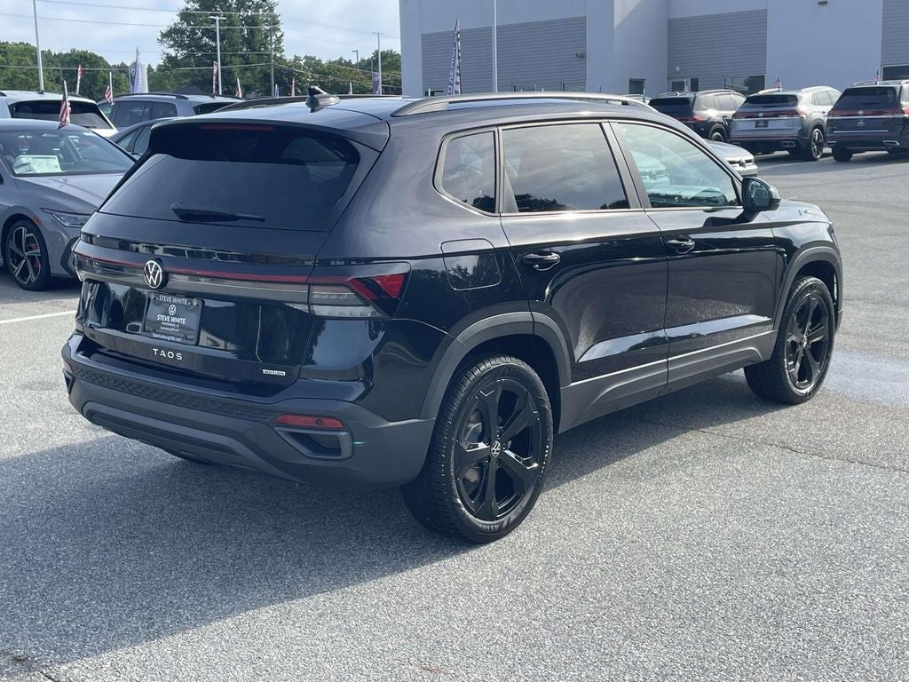 2026 Volkswagen Taos 1.5T SE Black