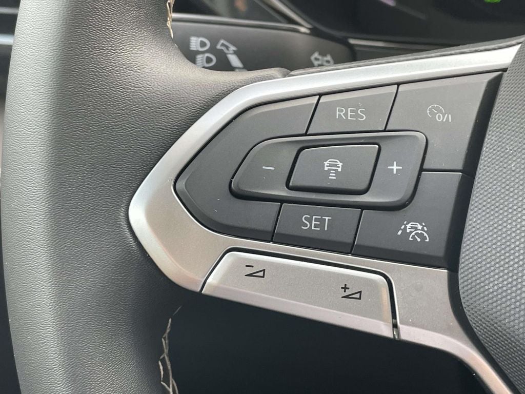 2023 Volkswagen Taos 1.5T SEL