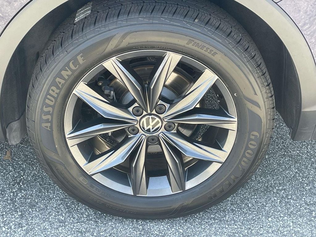 2023 Volkswagen Tiguan 2.0T SE