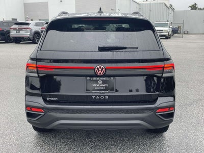 2026 Volkswagen Taos 1.5T SE Black