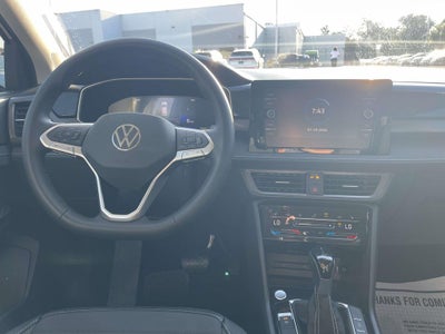 2026 Volkswagen Taos 1.5T SE Black
