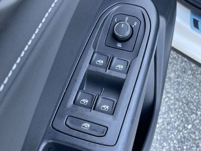 2027 Volkswagen Taos 1.5T SE Black