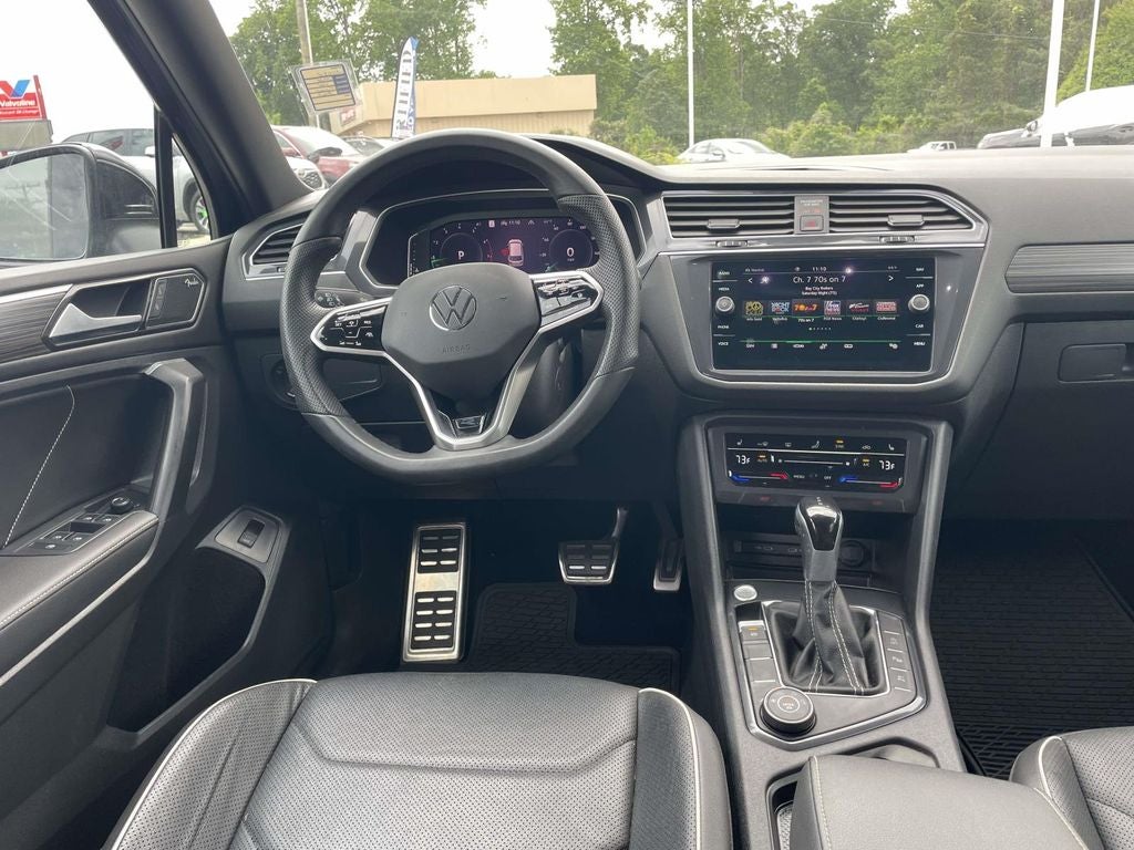 2022 Volkswagen Tiguan 2.0T SEL R-Line
