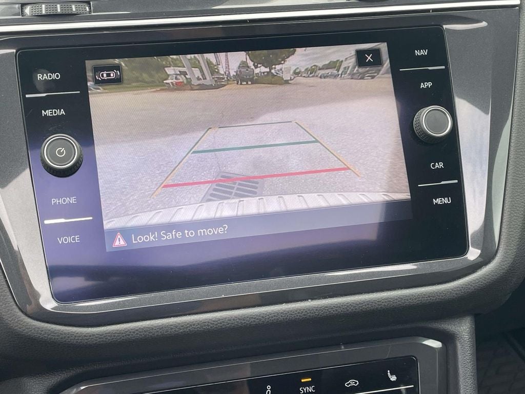 2022 Volkswagen Tiguan 2.0T SEL R-Line