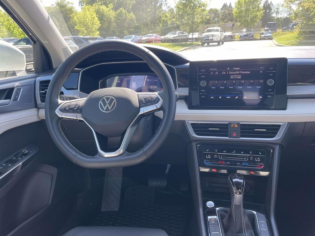 2025 Volkswagen Taos 1.5T SEL