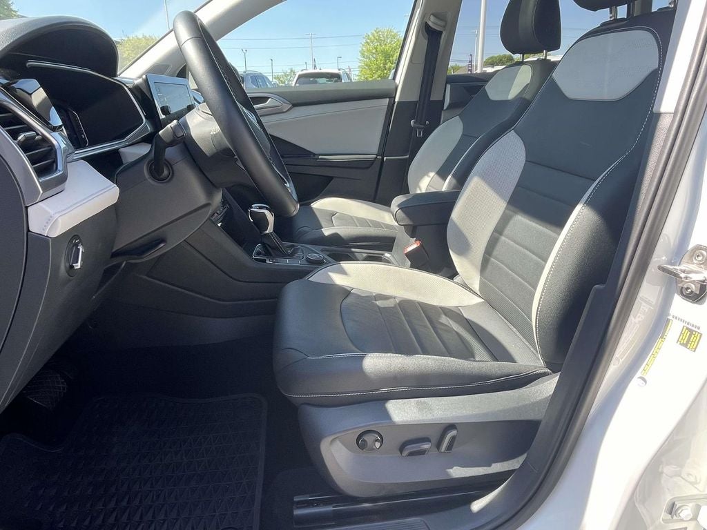 2025 Volkswagen Taos 1.5T SEL