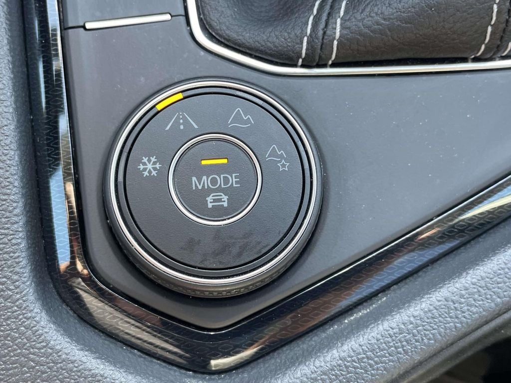 2025 Volkswagen Taos 1.5T SEL
