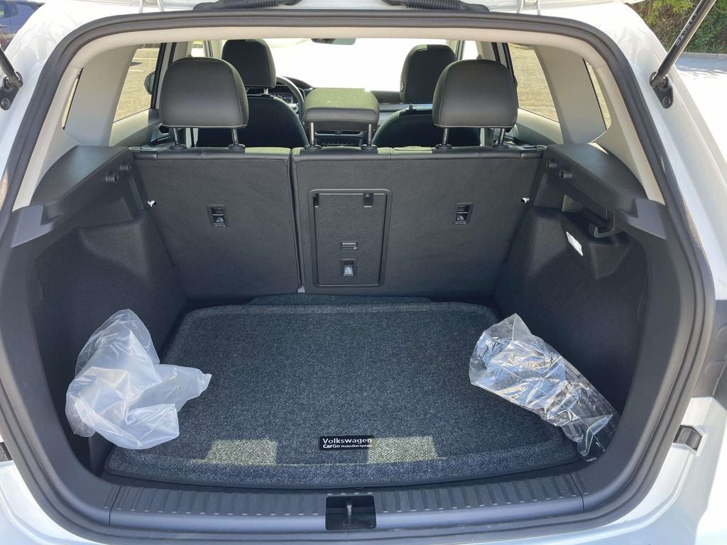 2025 Volkswagen Taos 1.5T SEL