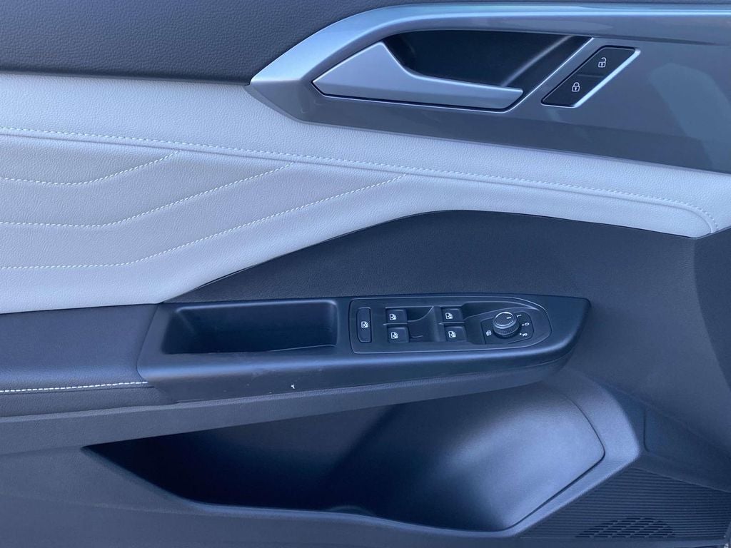 2026 Volkswagen Taos 1.5T SEL